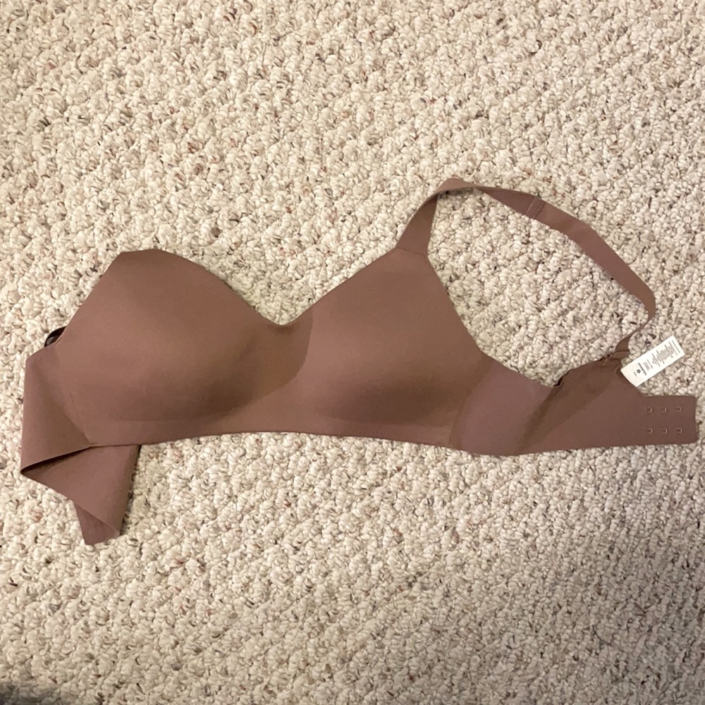 Lululemon Everyday Bra. Size 34B, nude color